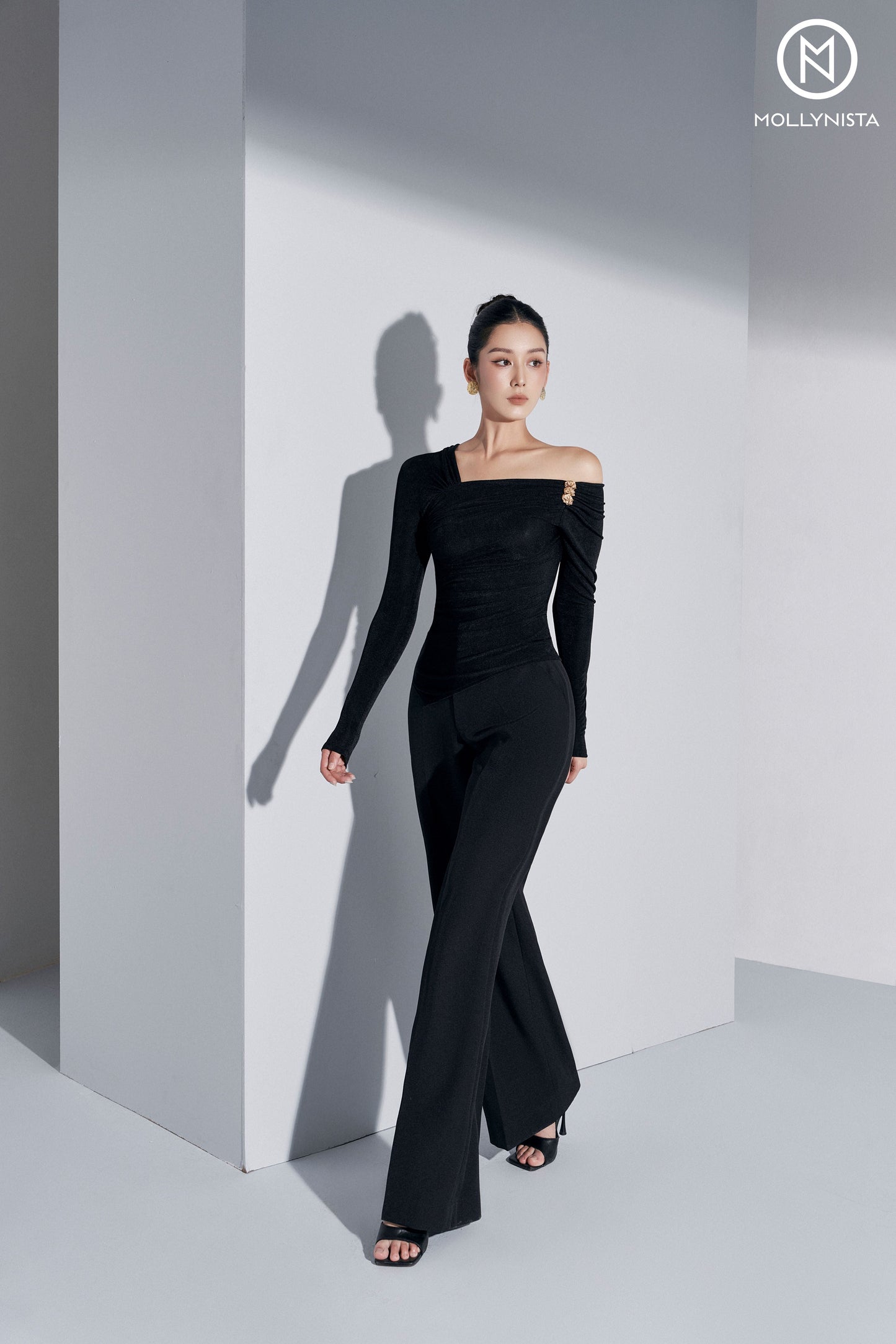 Signature wide leg pants