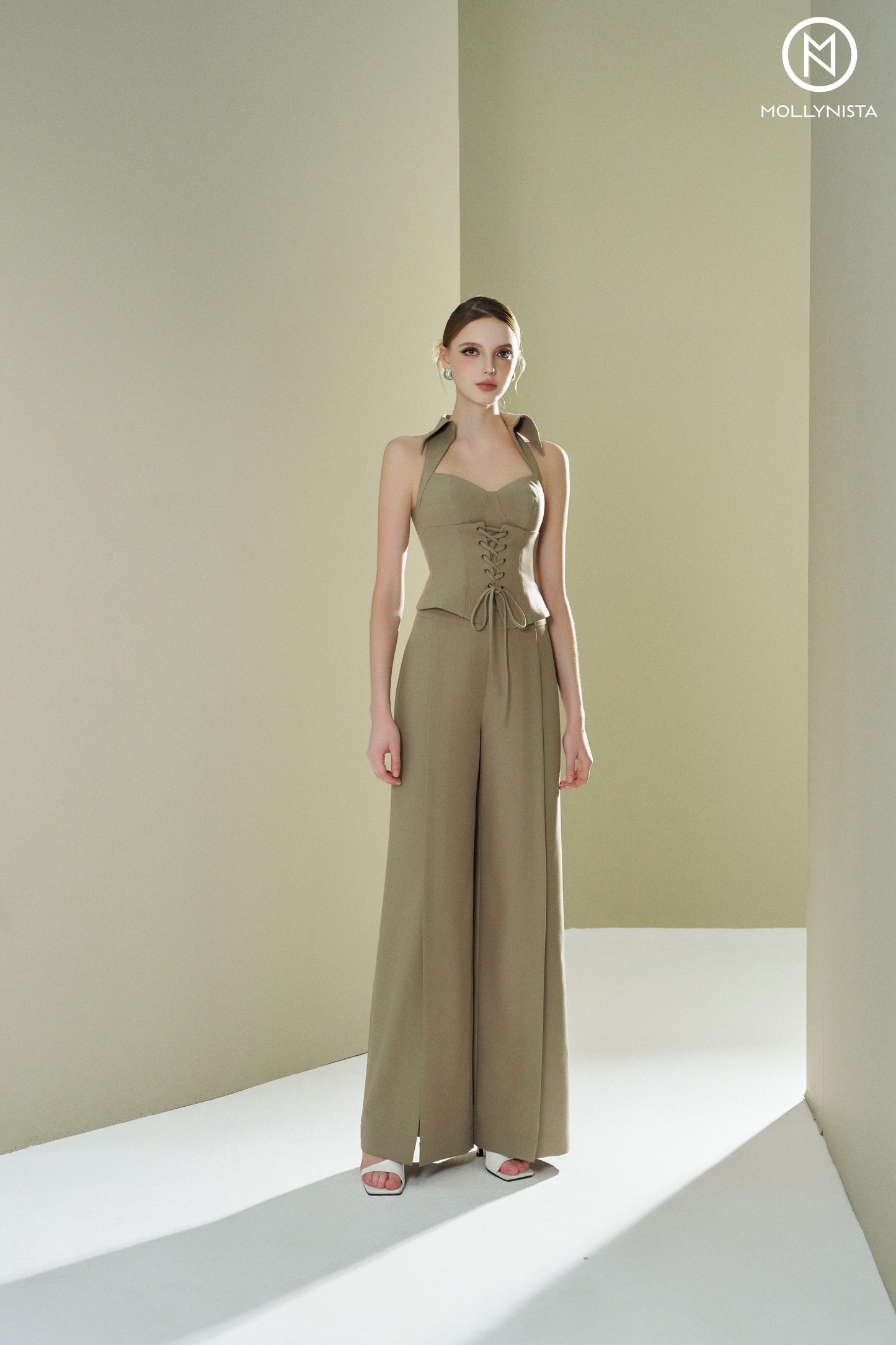 High-waisted silky khaki pants with belt