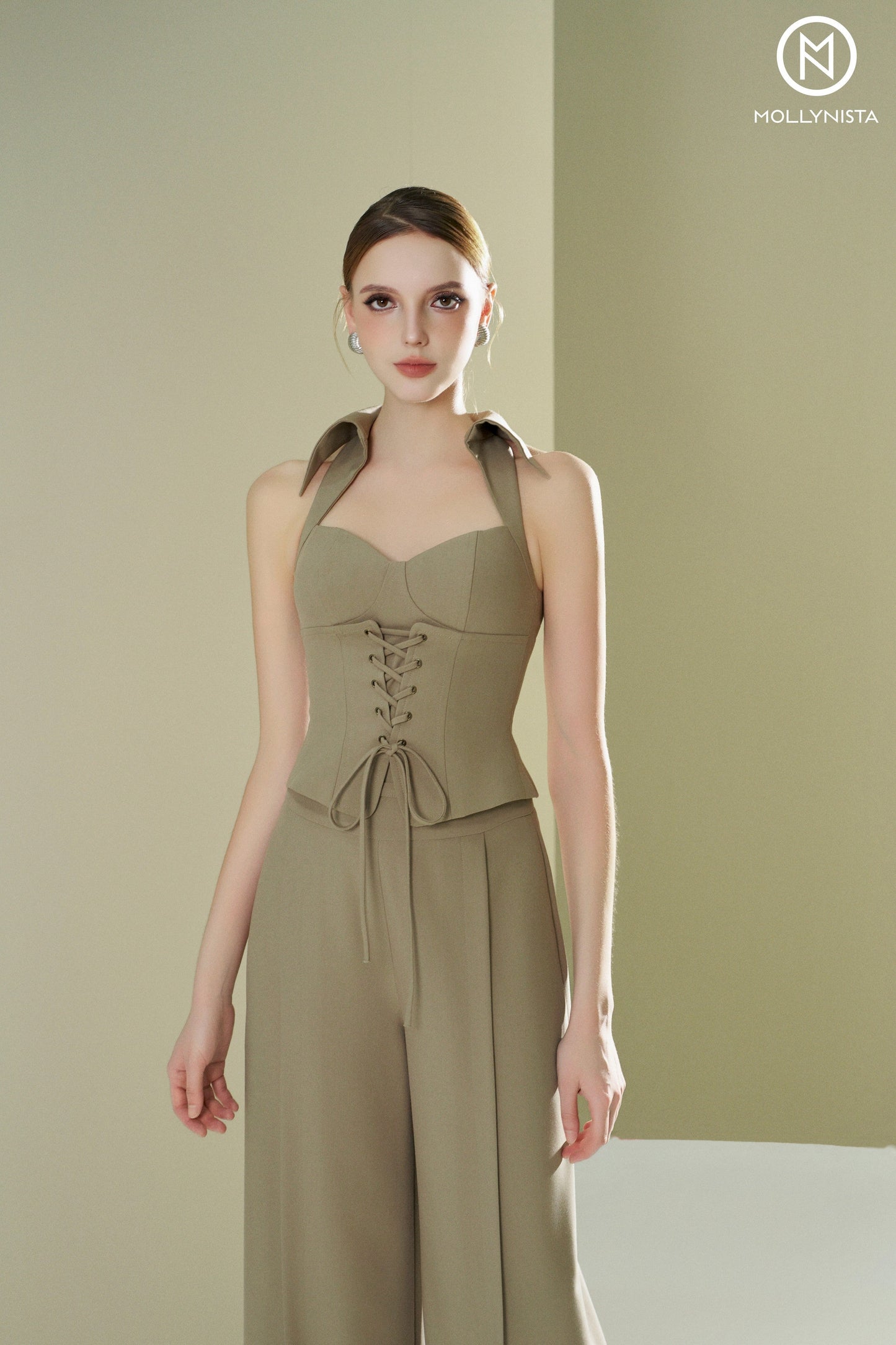 High-waisted silky khaki pants with belt