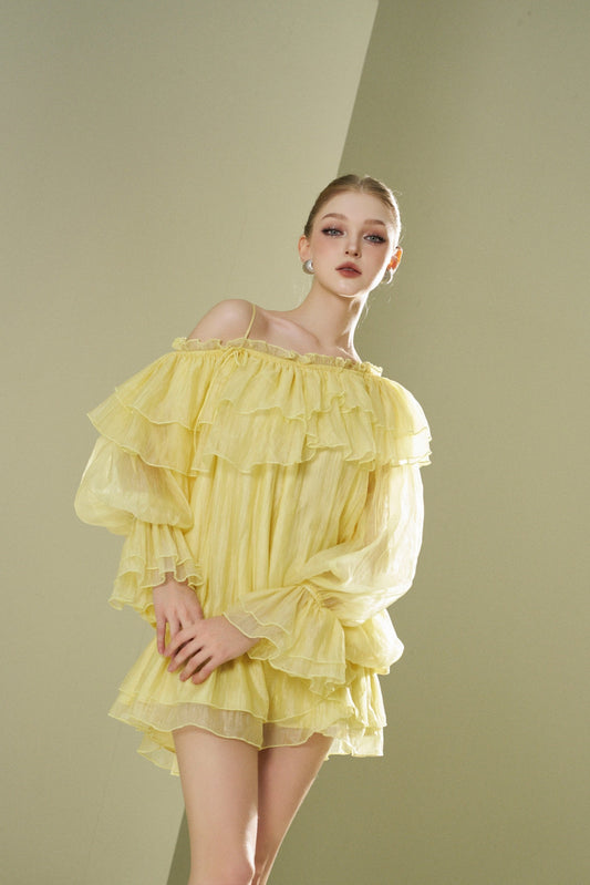 Low waisted dress with yellow ruffles