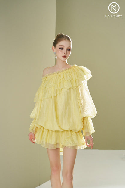 Low waisted dress with yellow ruffles