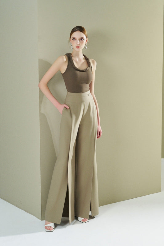 High-waisted silky khaki pants with belt