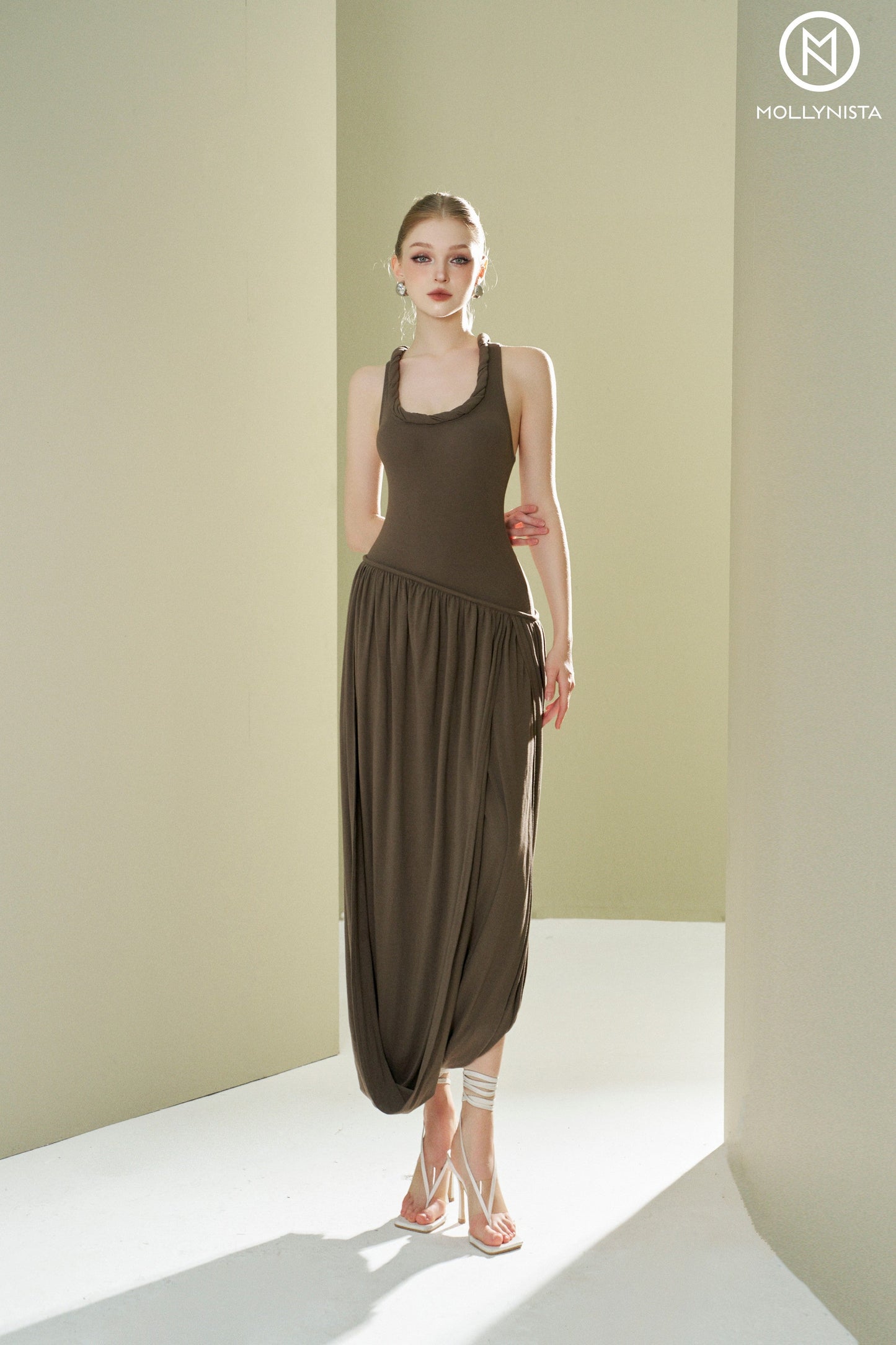 Twisted neck elastic dress
