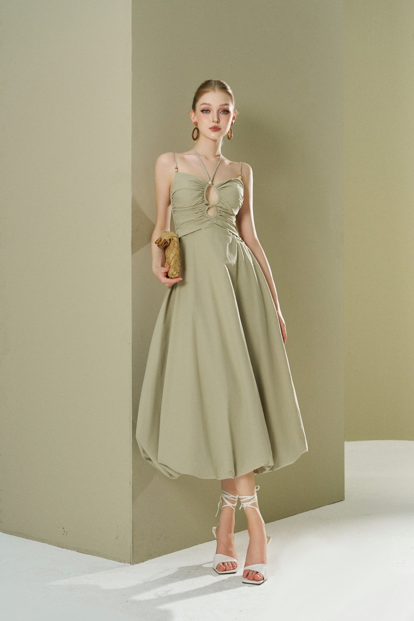 Mushroom-shaped 2-straps dress