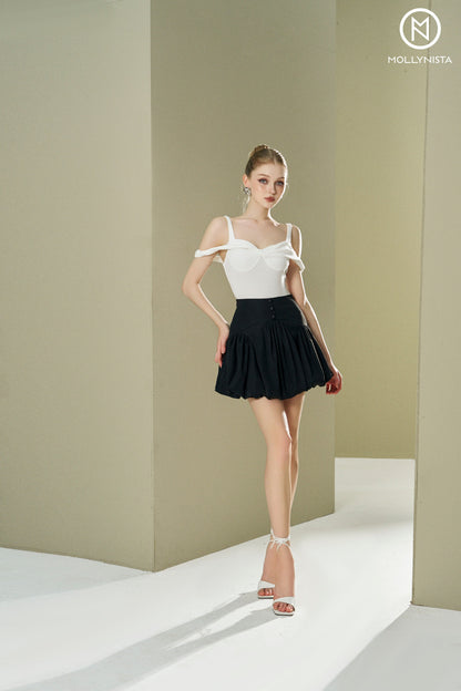 Mushroom shape skirt with triple buttons