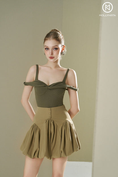 Mushroom shape skirt with triple buttons